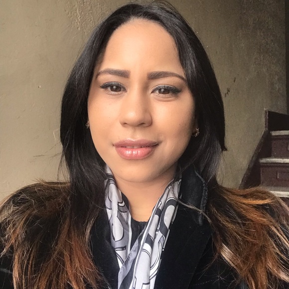 Meet your Posher, Ruth - Picture 2 of 3